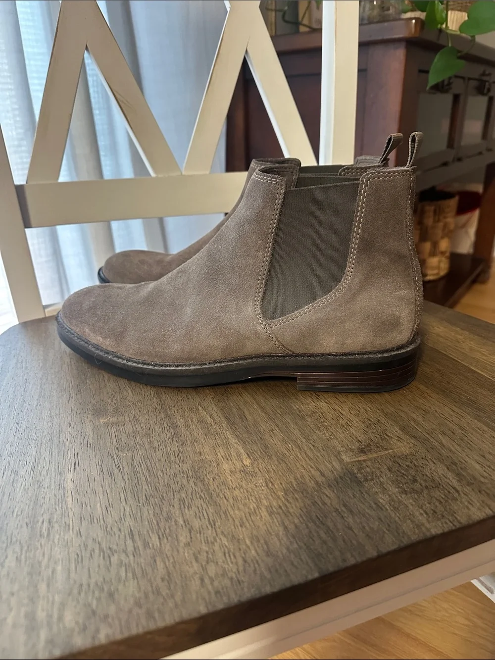 Clarks Men's Suede Chukka Boots in Taupe Gray
